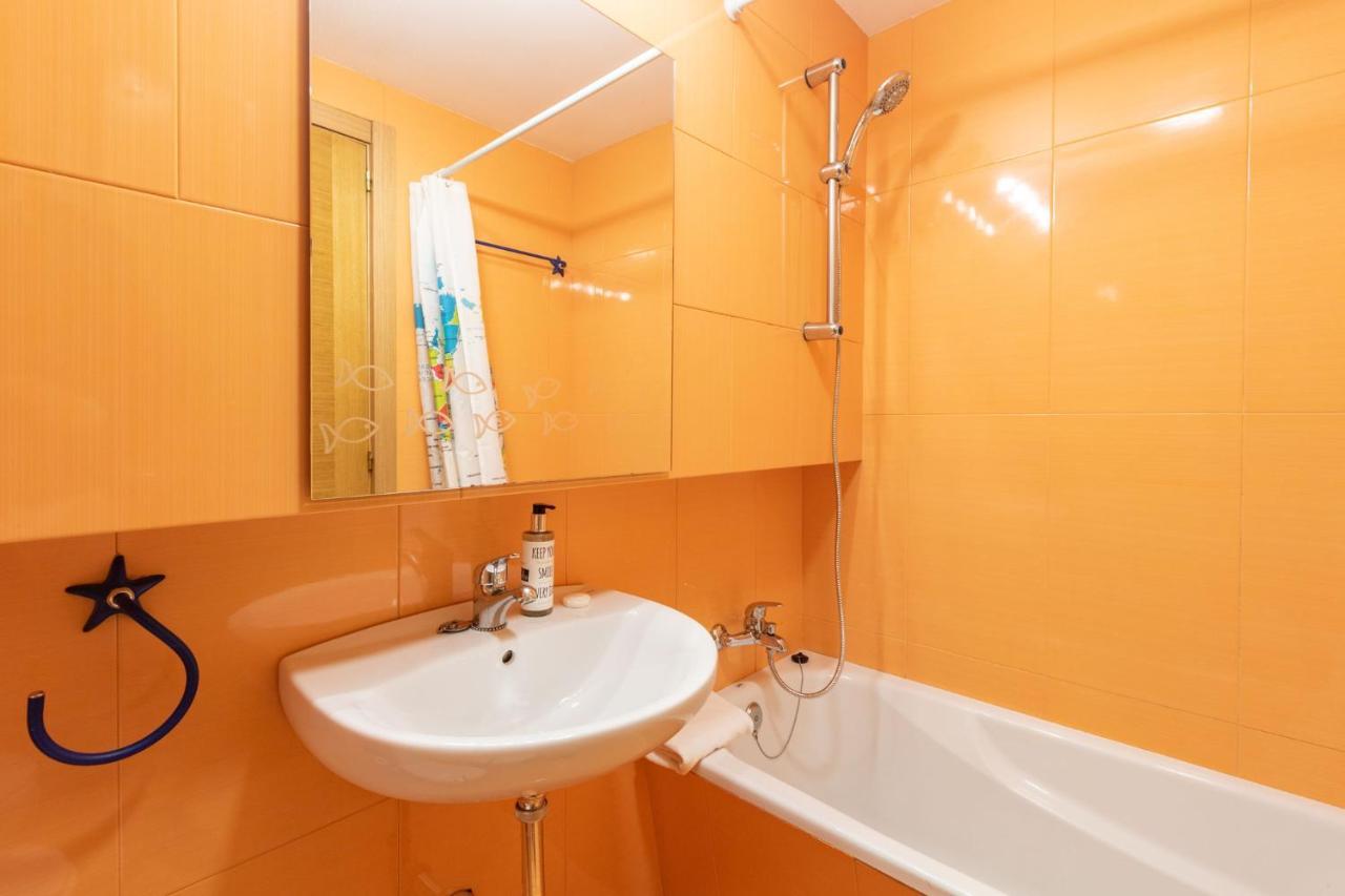 Goles Courtyard With Parking By Valcambre Apartamento Sevilha Exterior foto